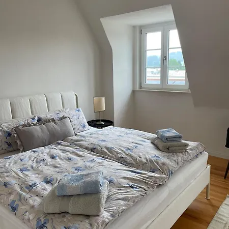 Elegantes In Apartament *