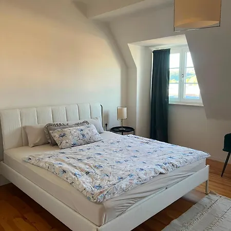 Elegantes In Apartament *